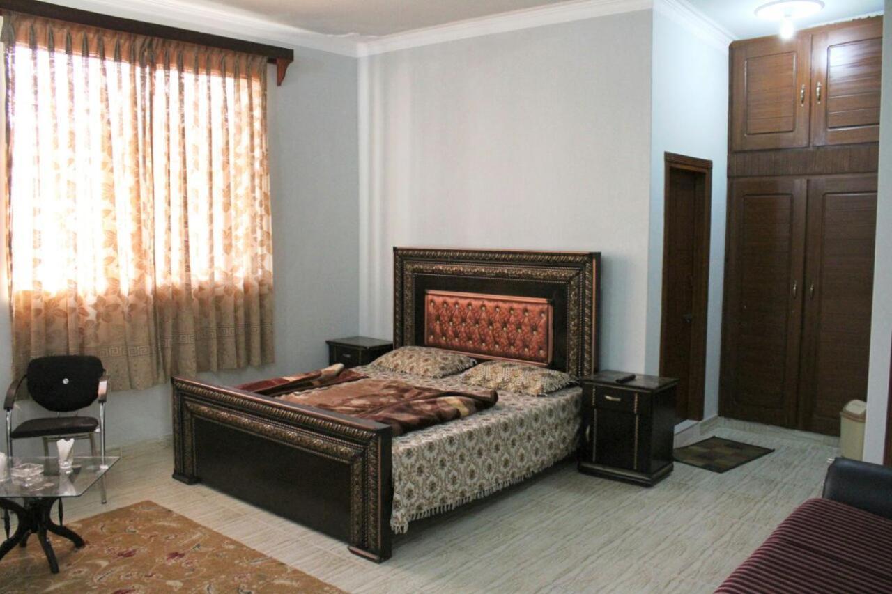 Tulip Guest House Abbottabad Exterior foto